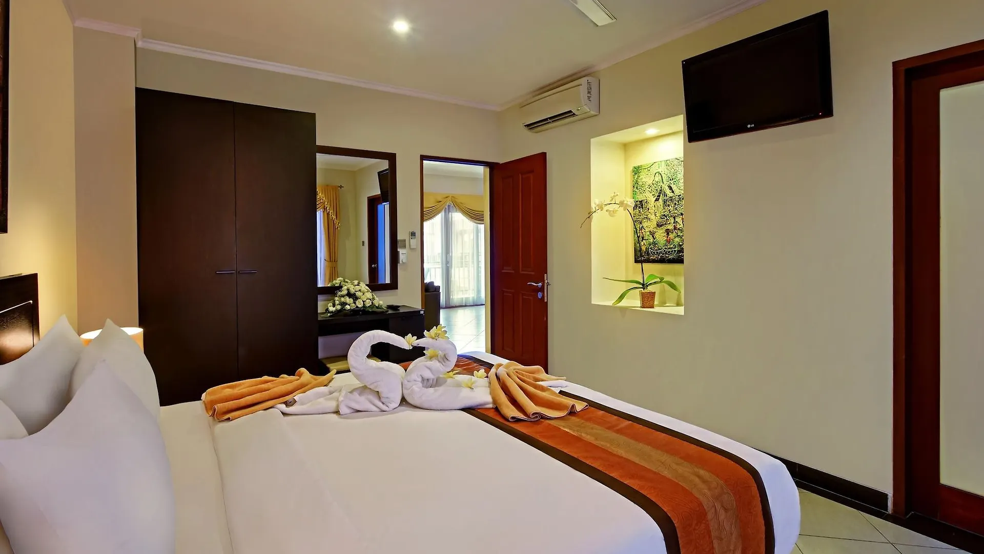 Kuta Town House Apartments 4*, Kuta Lombok