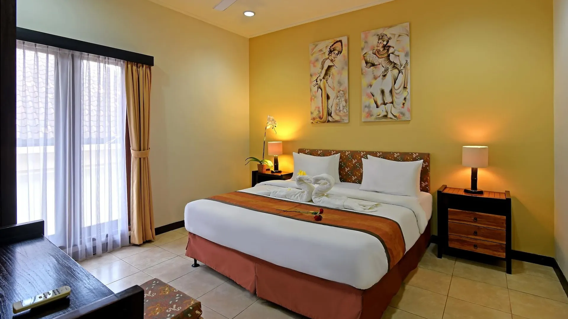 Kuta Town House Apartments Aparthotel