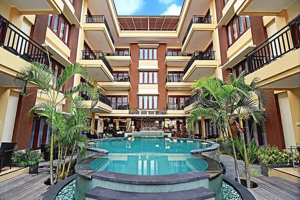 Kuta Town House Apartments Кута