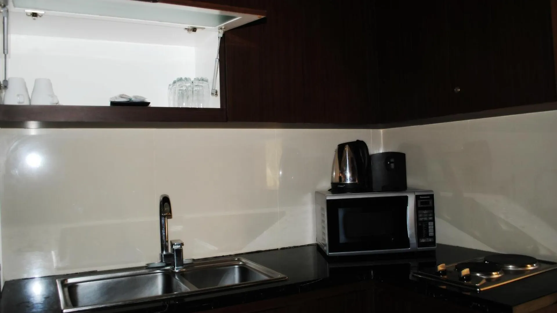 **** Апарт-отель Kuta Town House Apartments Индонезия