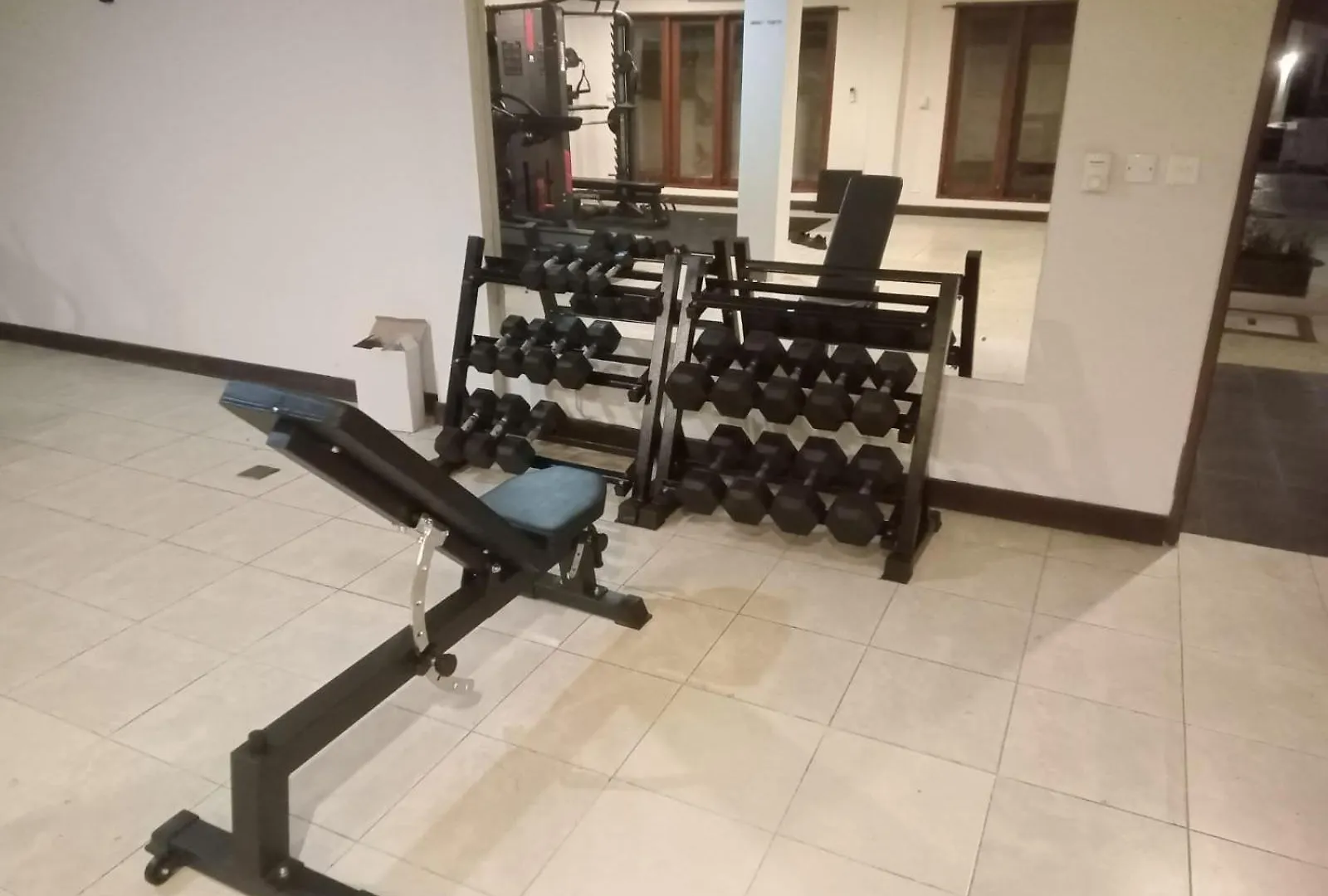 Kuta Town House Apartments 4*, Кута Индонезия