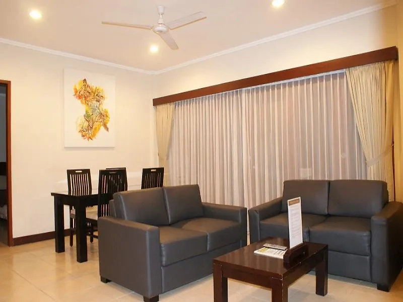 Апарт-отель Kuta Town House Apartments